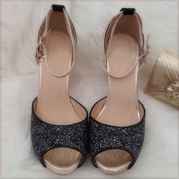 BLACK & GOLD Open Toe Ankle Strap Heels - Picture 2 of 7